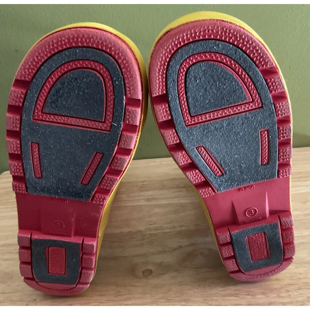 Western Chief Wonder Woman Rain Boots, Kids‎ Size 3